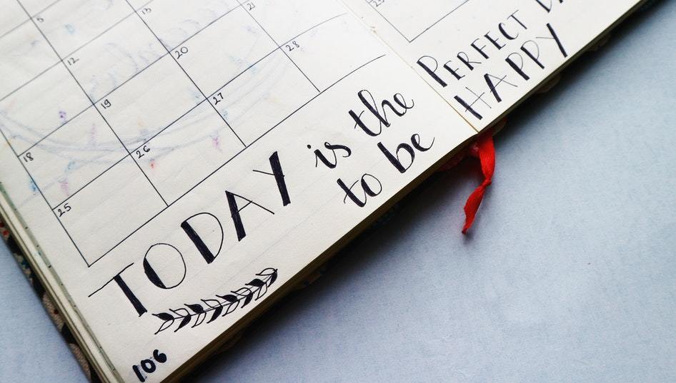 How to Start Art Journaling and Manage Stress