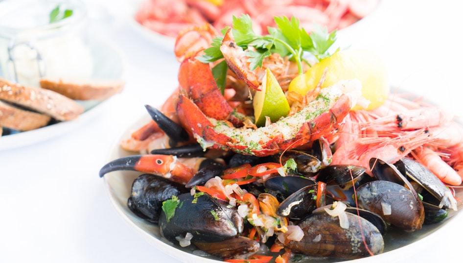 Is Seafood a Smart Choice for Your Reception Menu?