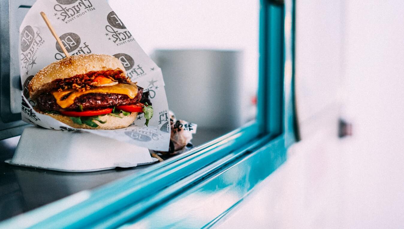 Should You Get a Food Truck or a Food Trailer?