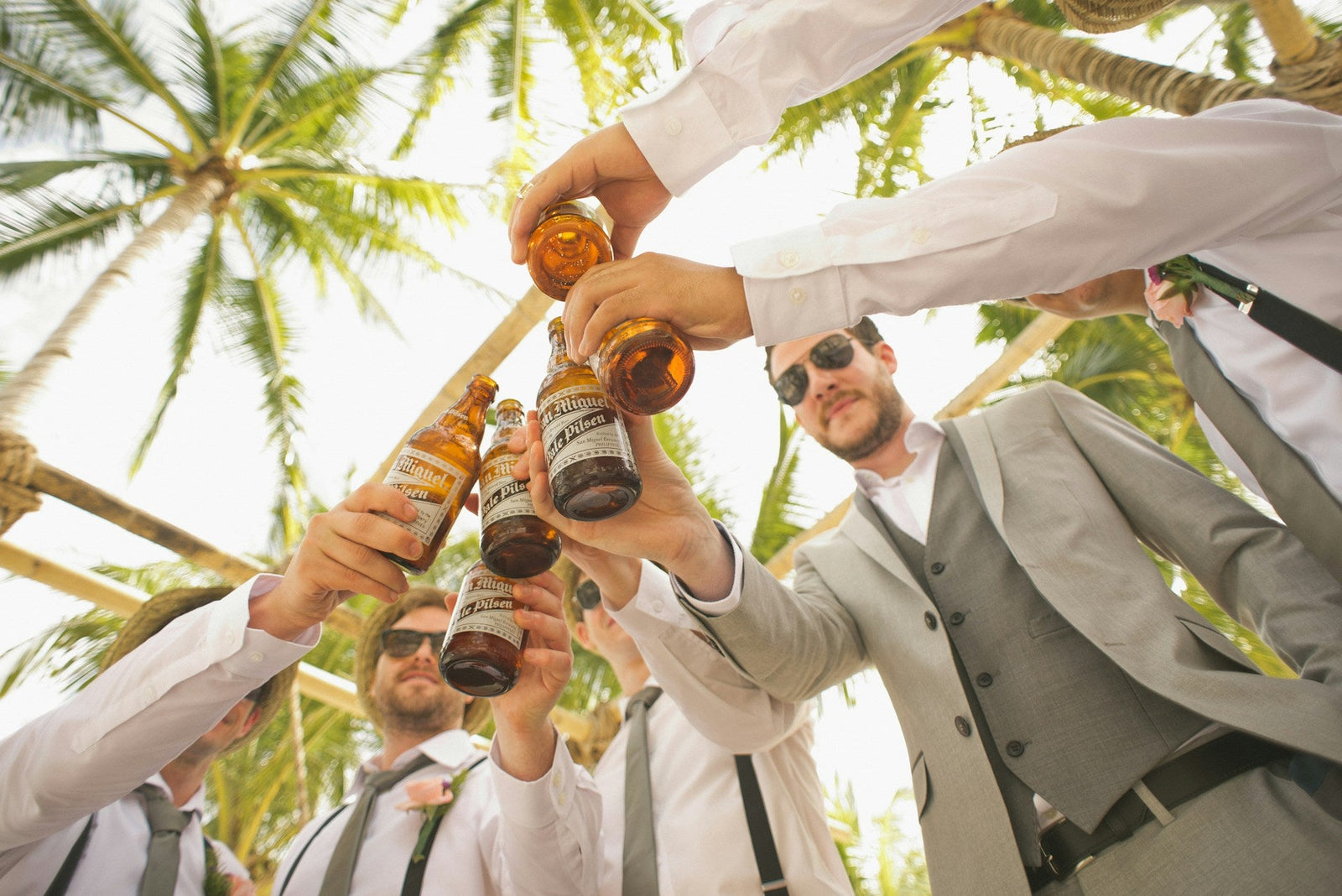 A Guide to Wedding Alcohol: How to Choose Your Options - Save-On-Crafts, image size:1600x1068