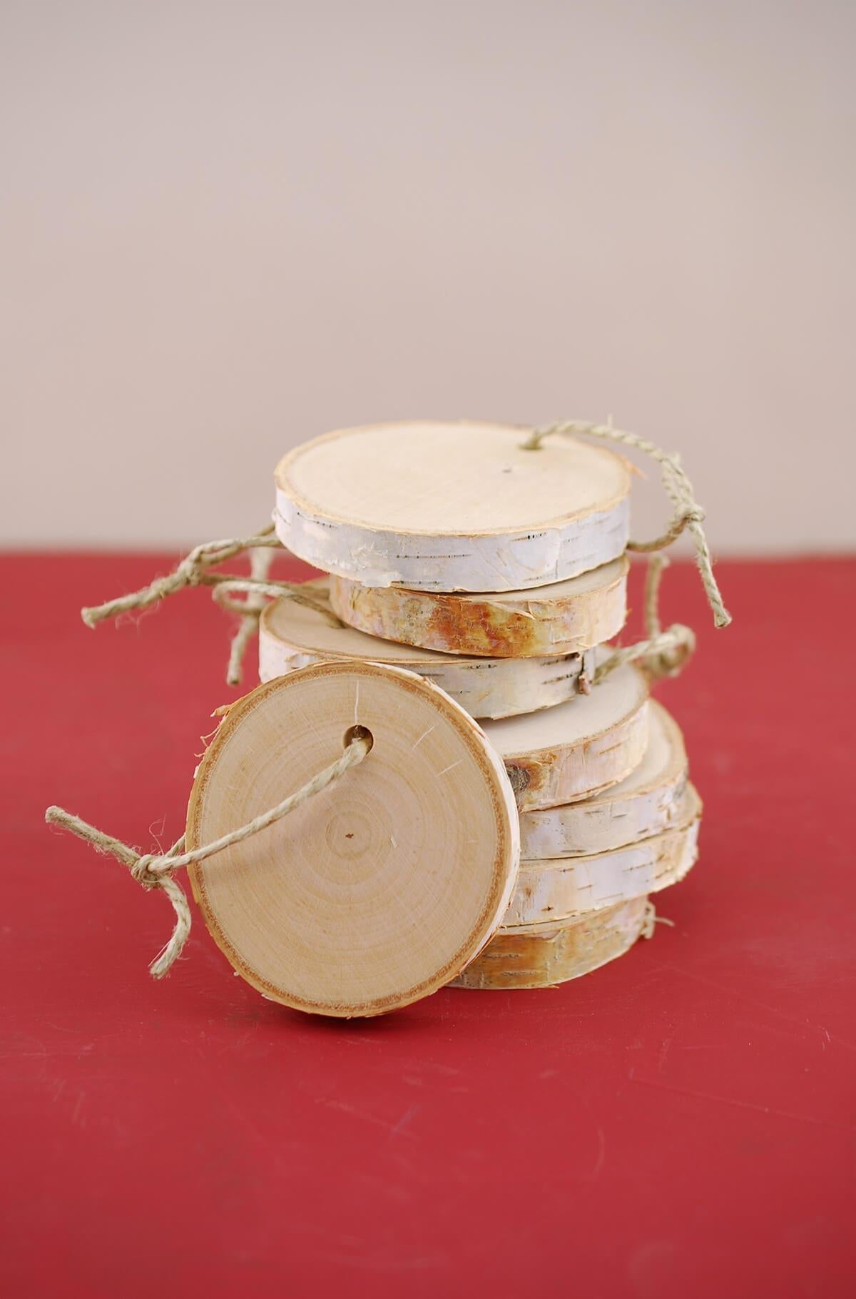 8 birch 3 round hanging tags pack of 8 - view 1