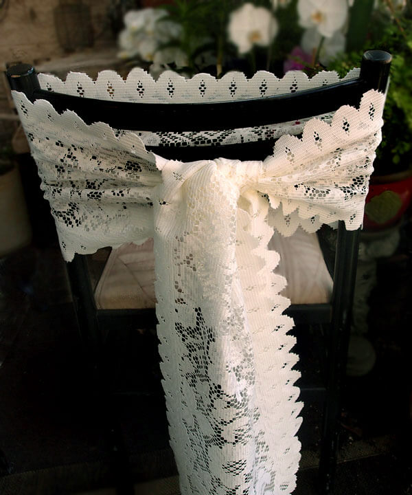 Table Runner Lace Ivory 13 x 96in - view 3