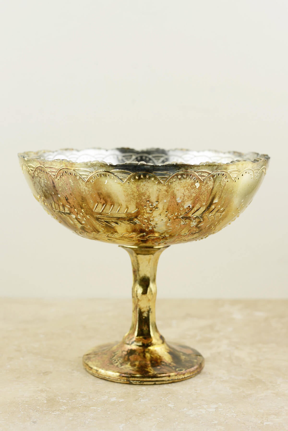 Glass Compote Desiray 8x7in Gold