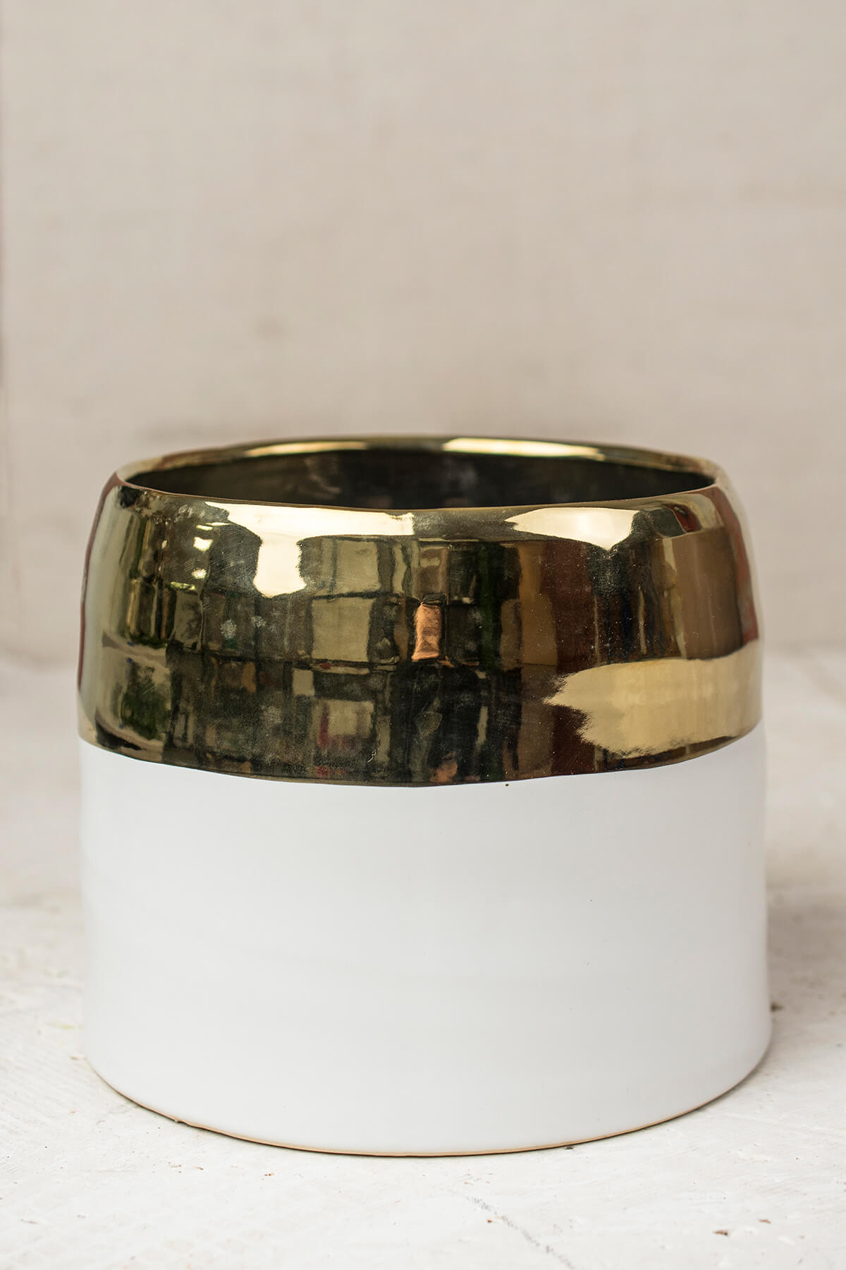 White and Gold Ceramic Claire Vase & Pot 7.5" x 6.25"